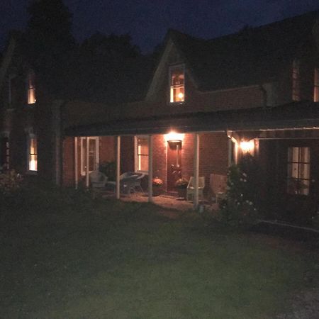 Sawyer'S Creek Bed And Breakfast Algonquin Highlands Eksteriør billede