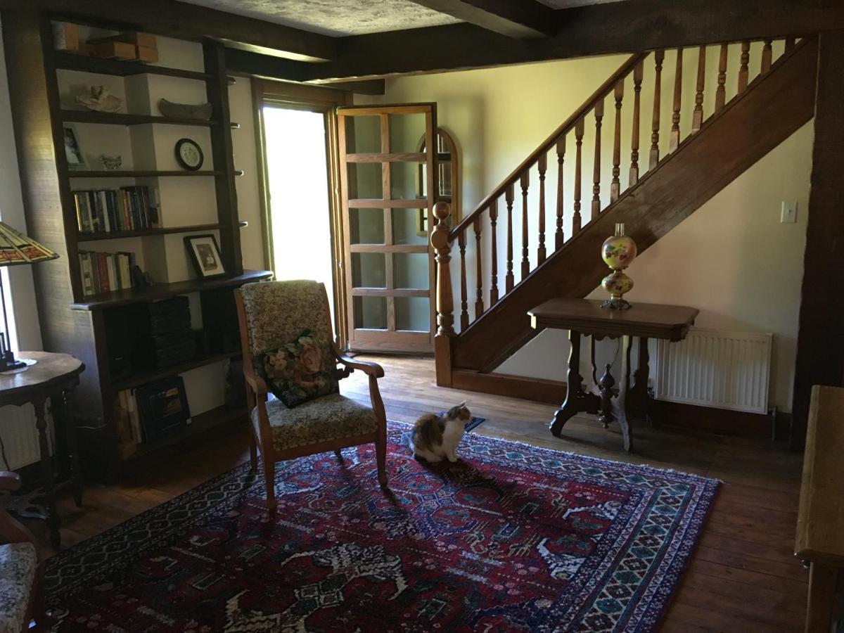 Sawyer'S Creek Bed And Breakfast Algonquin Highlands Eksteriør billede